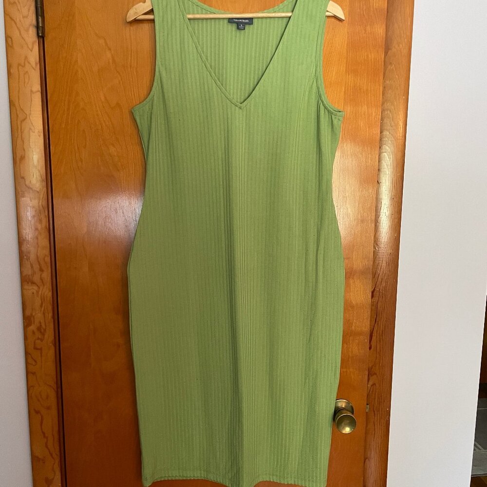 Modcloth form fitting green ribbed midi dress